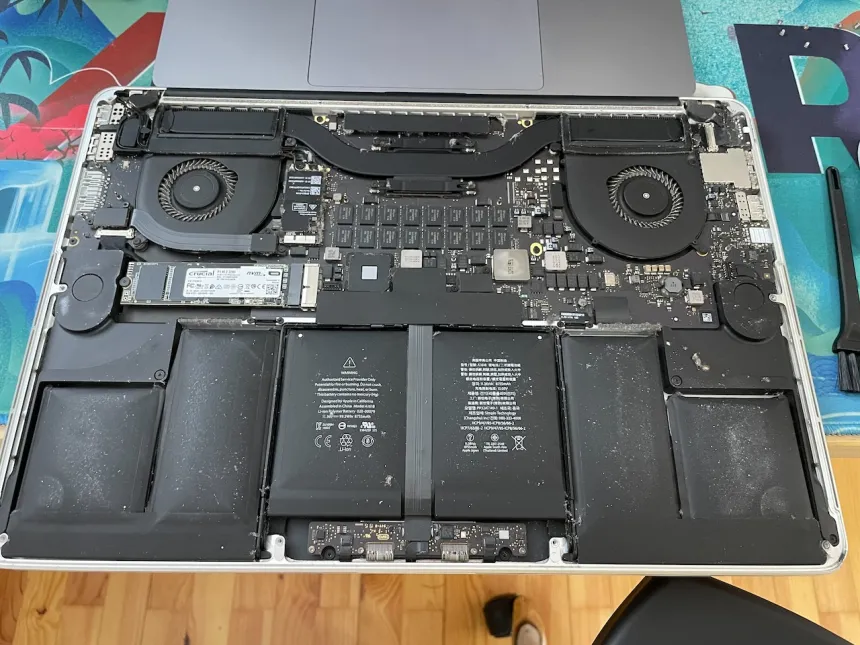 Replacing the A1618 battery to a MacBook Pro A1398