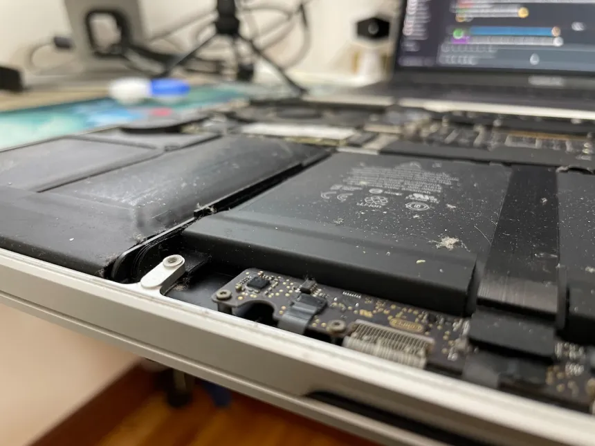 Replacing the A1618 battery to a MacBook Pro A1398