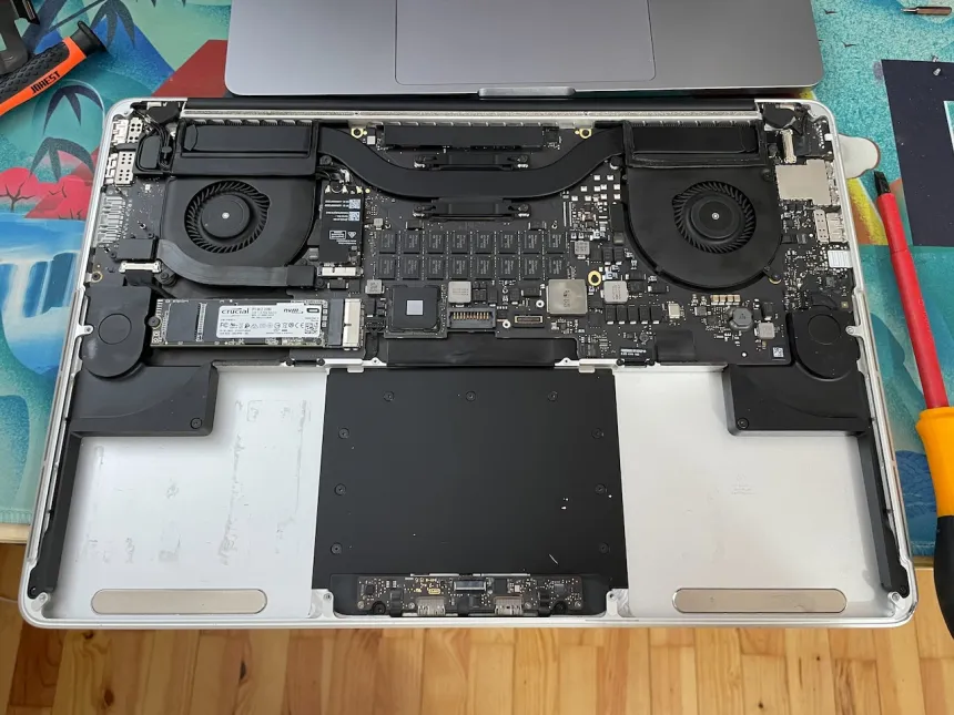 Replacing the A1618 battery to a MacBook Pro A1398