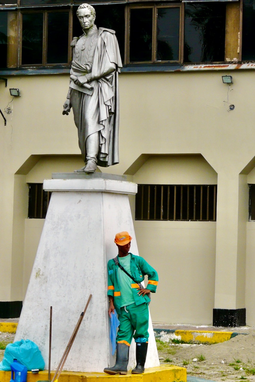 Portrait Image 2 of 78 from Photo Gallery. Alberto Roura