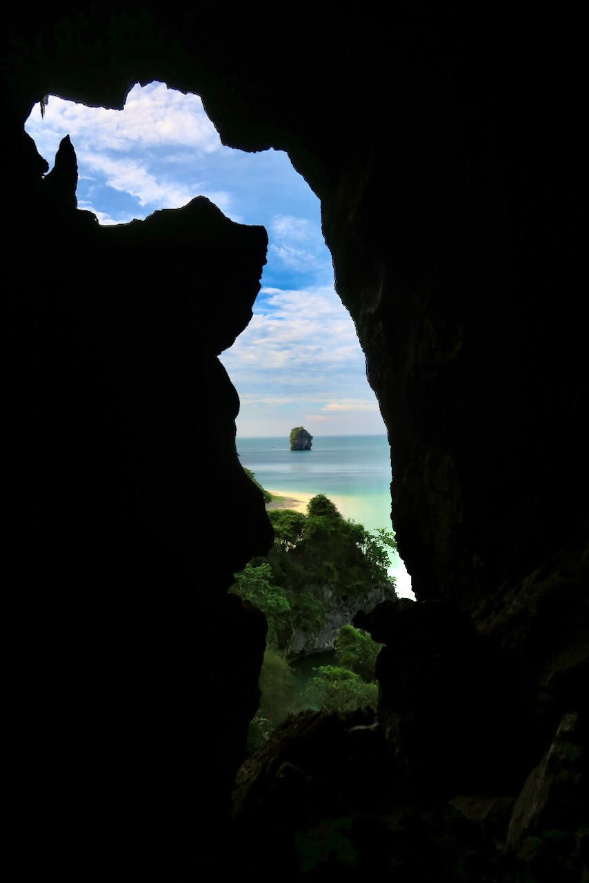 Portrait Image 25 of 78 from Photo Gallery. Alberto Roura