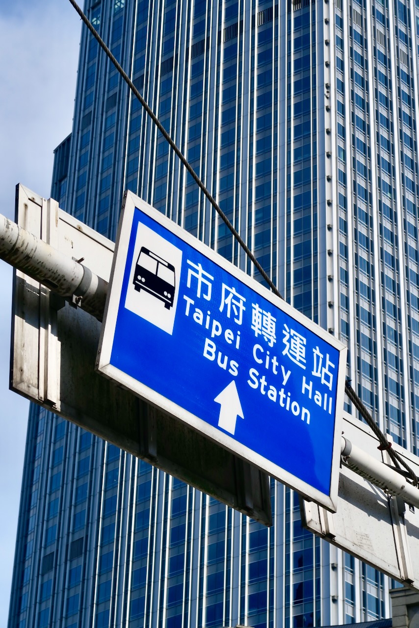 Portrait Image 65 of 78 from Photo Gallery. Alberto Roura